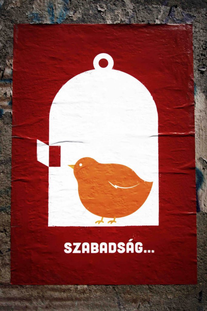 Szabadság heißt Freiheit | Plakat in Budapest © Tom Rübenach
