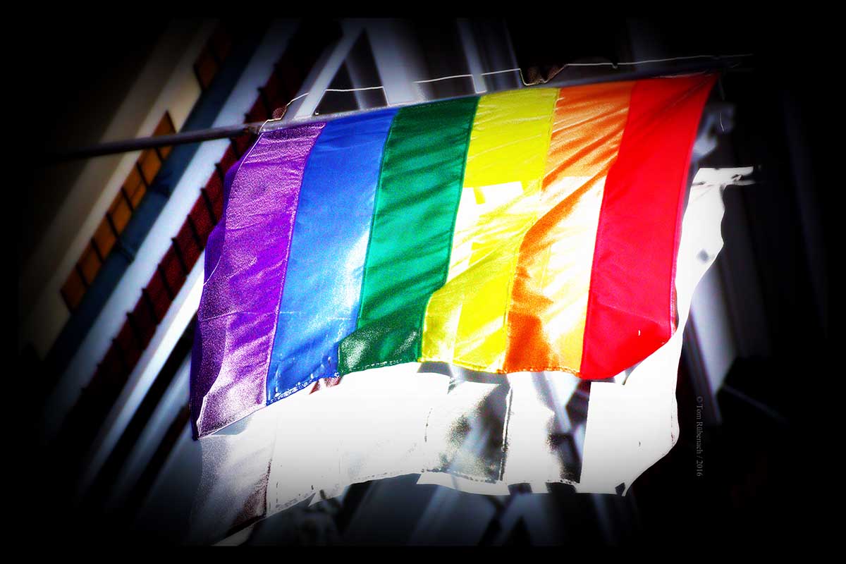 Der Regenboden trägt Trauer © Tom Rübenach