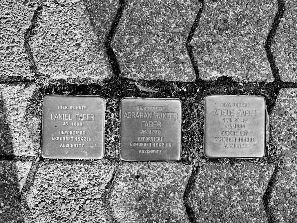 Stolpersteine in Leubsdorf am Rhein | Foto @ Tom Rübenach
